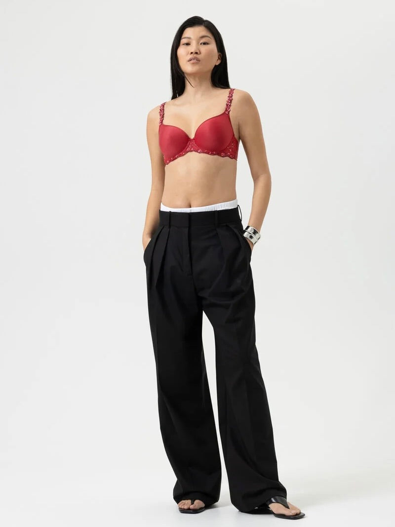 Delightful Full Cup Spacer Red Gala