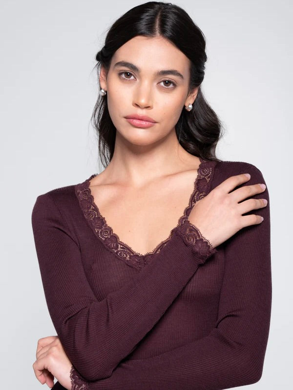 Wool and Silk Long Sleeves shirt with Lace