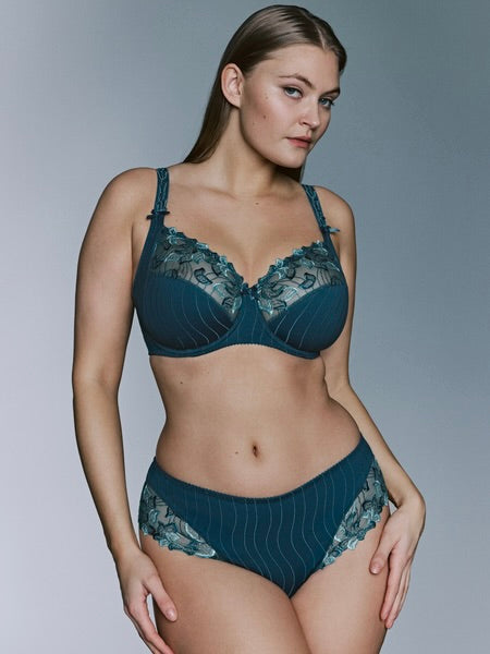 Deauville Full Cup Wire Peacock