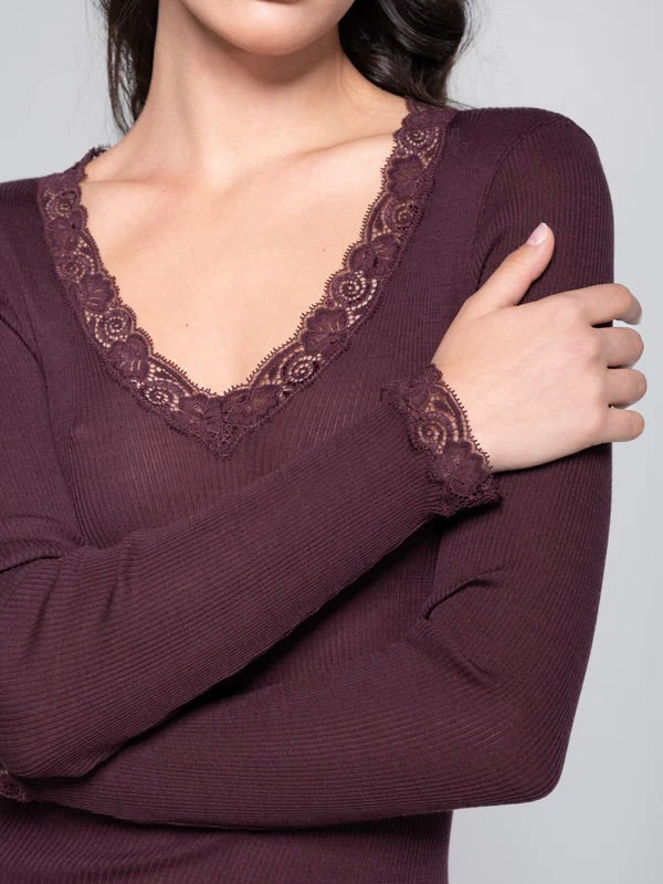 Wool and Silk Long Sleeves shirt with Lace