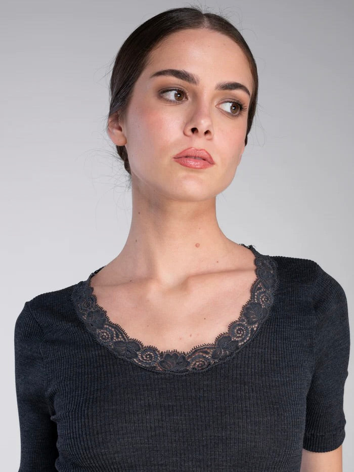 Wool and Silke T-Shirt