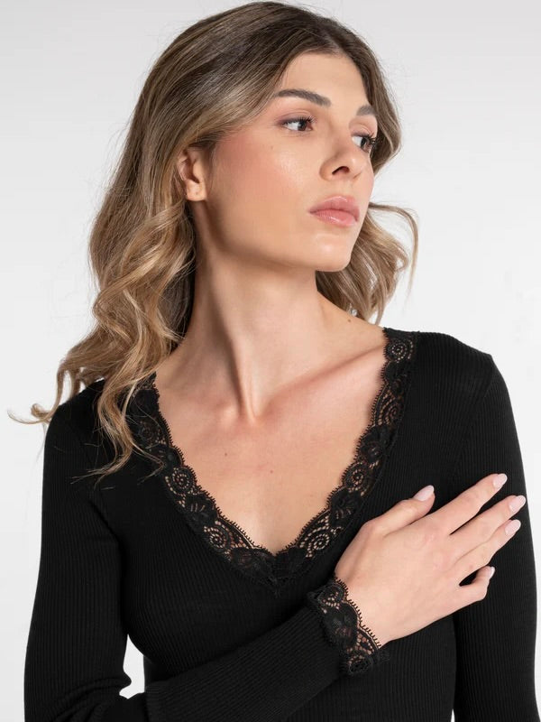 Wool and Silk Long Sleeves shirt with Lace