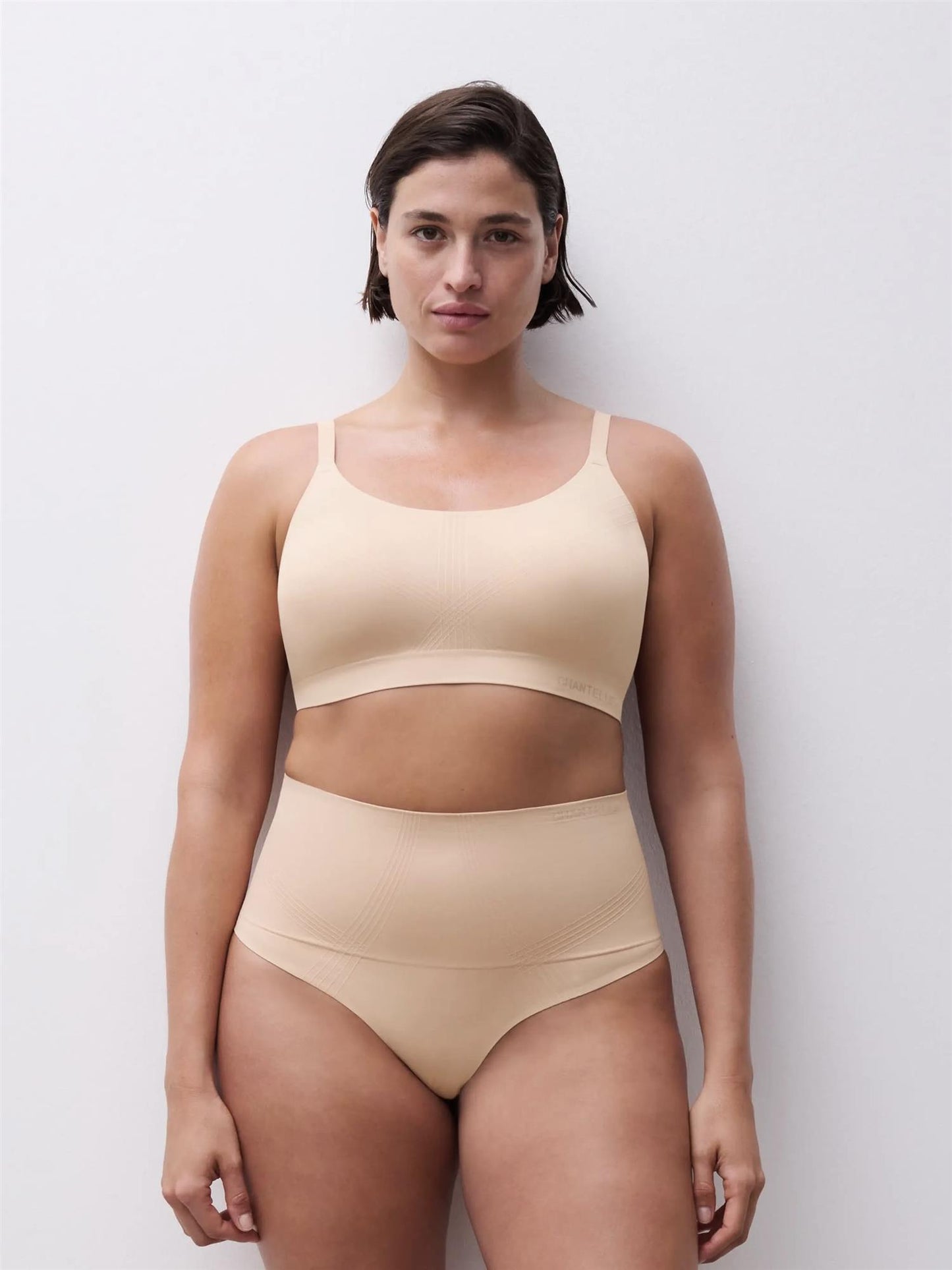 Smooth Comfort Shaping String Sirocco