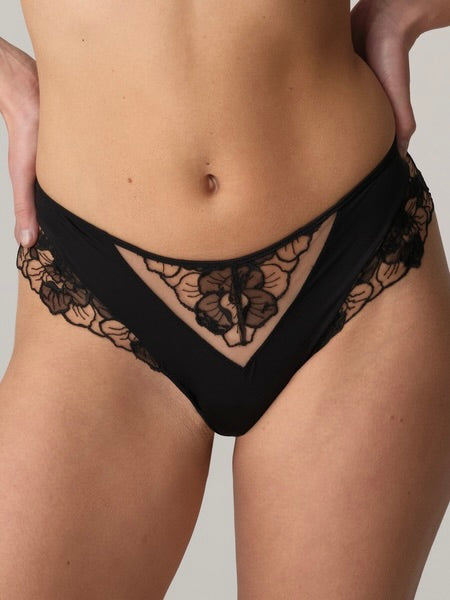 Sancha Thong Black