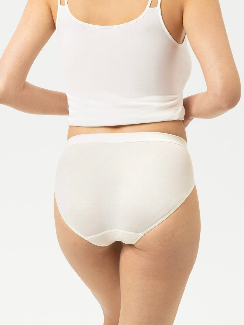 Emotion Womens Jazz Briefs Champagne
