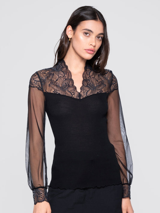 Longsleeve with Lace