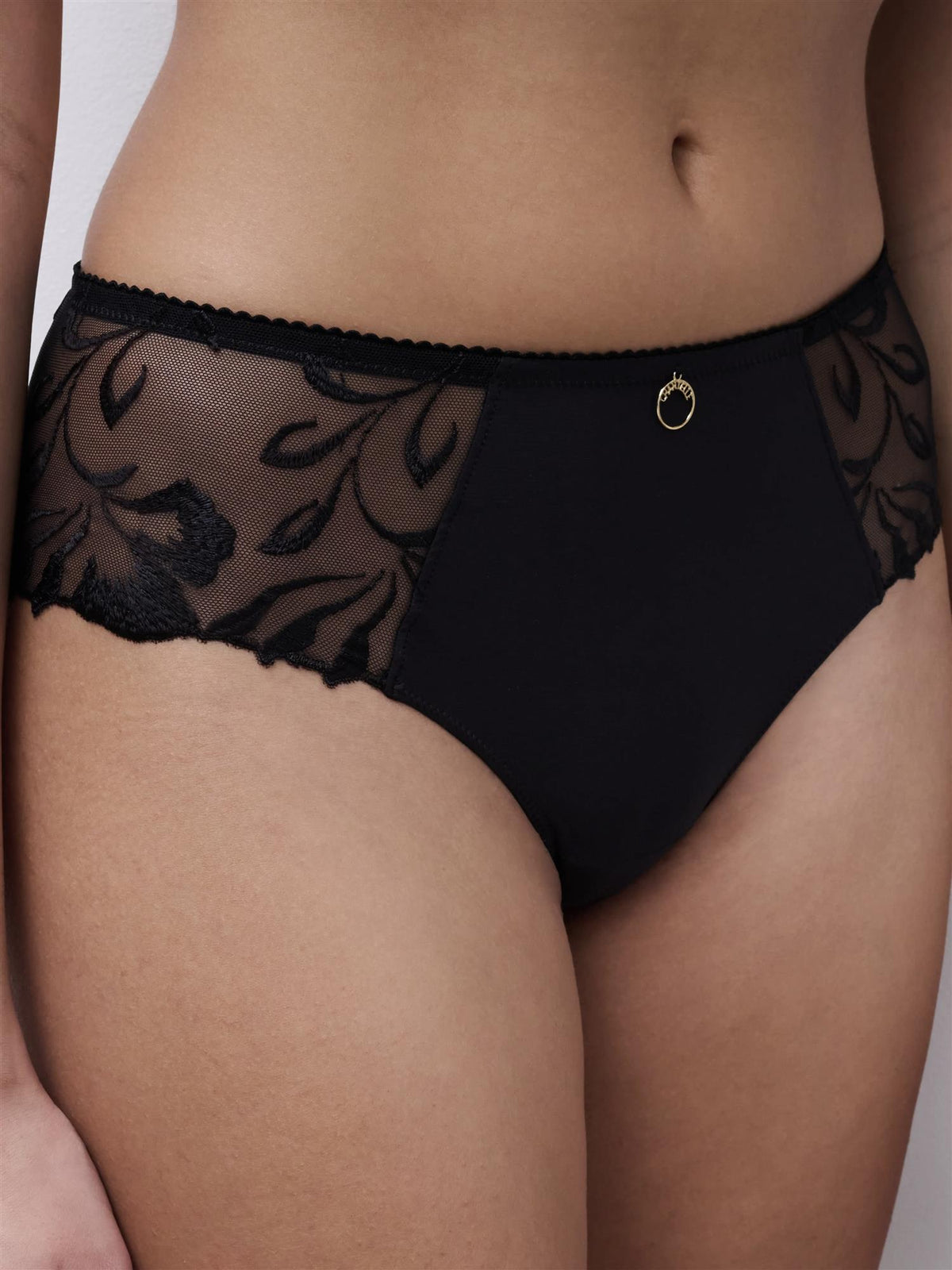Majestic Revealing Shorty Black