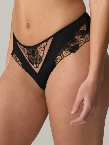 Sancha Thong Black