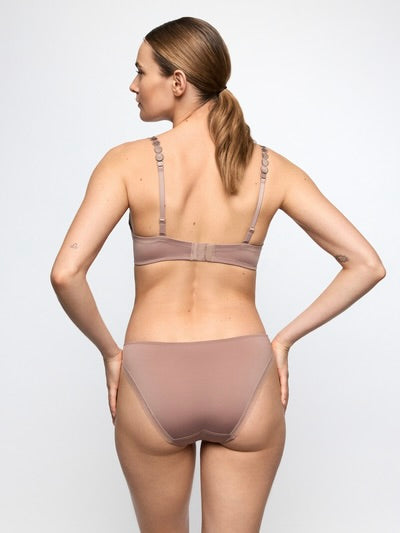 Tom Padded Heartshape Cosmetic
