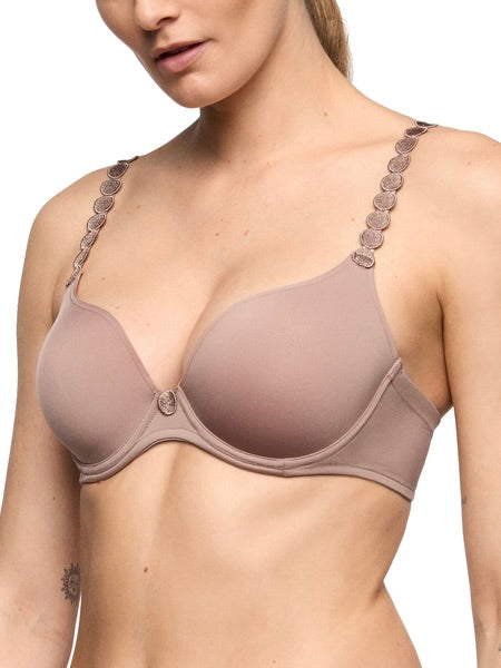 Tom Padded Heartshape Cosmetic